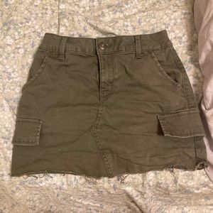 Cargo green mini skirt